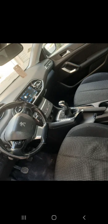 Peugeot 308 - Photo 5
