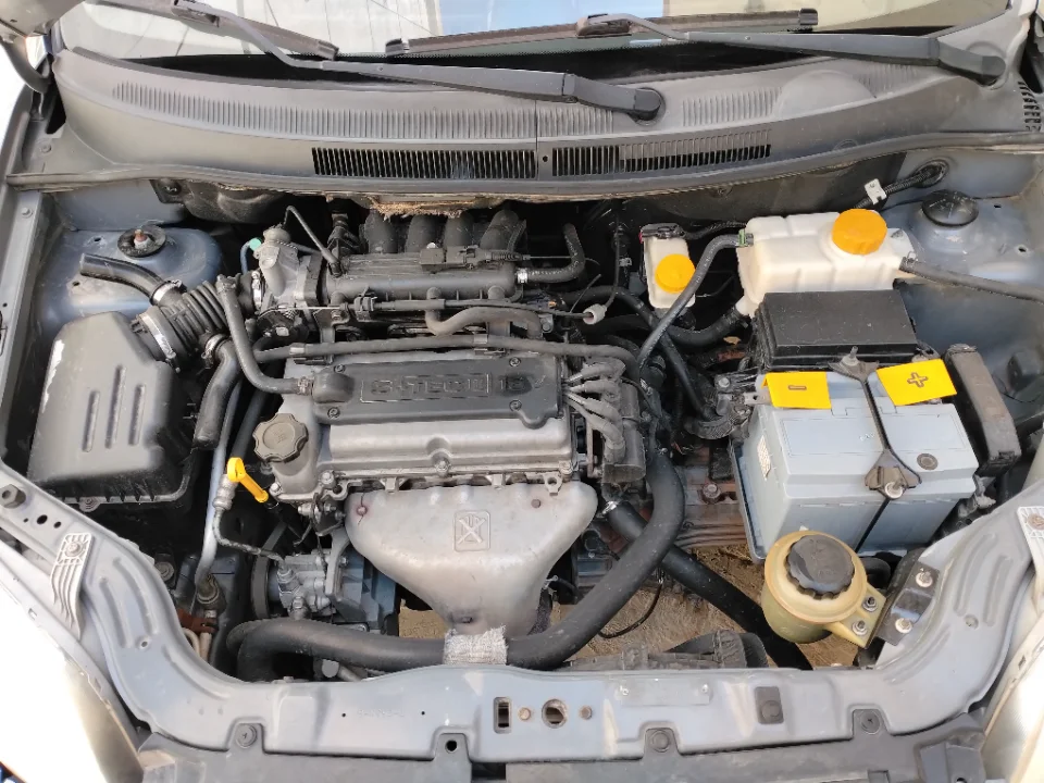 Chevrolet AVEO - Photo 4