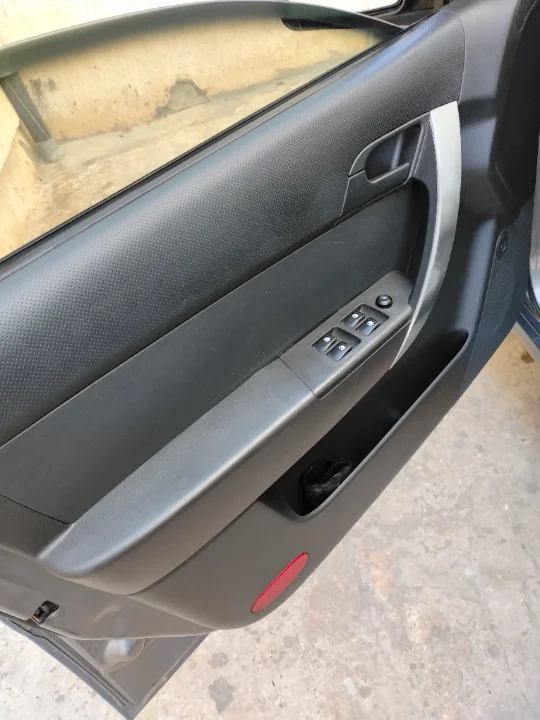 Chevrolet AVEO - Photo 2