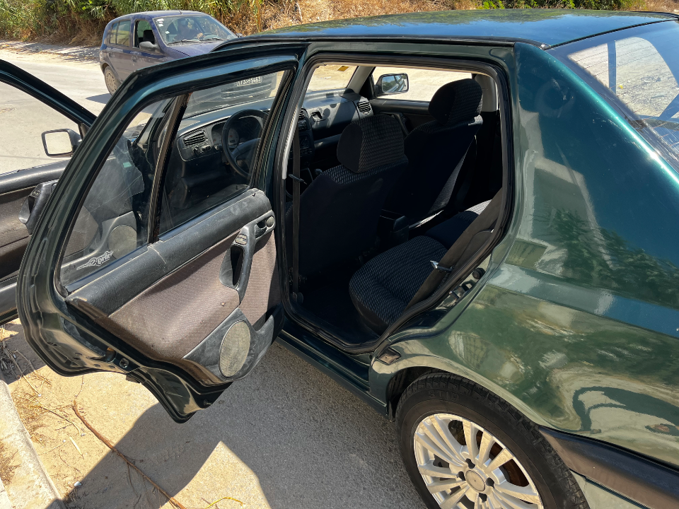 Volkswagen Vento - Photo 9