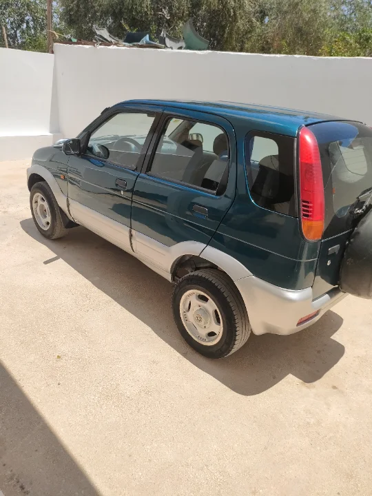 Daihatsu TERIOS - Photo 2