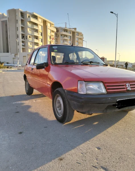 Peugeot 205 junior 2 portes 