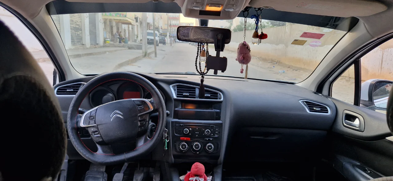 Citroen C4 - Photo 7