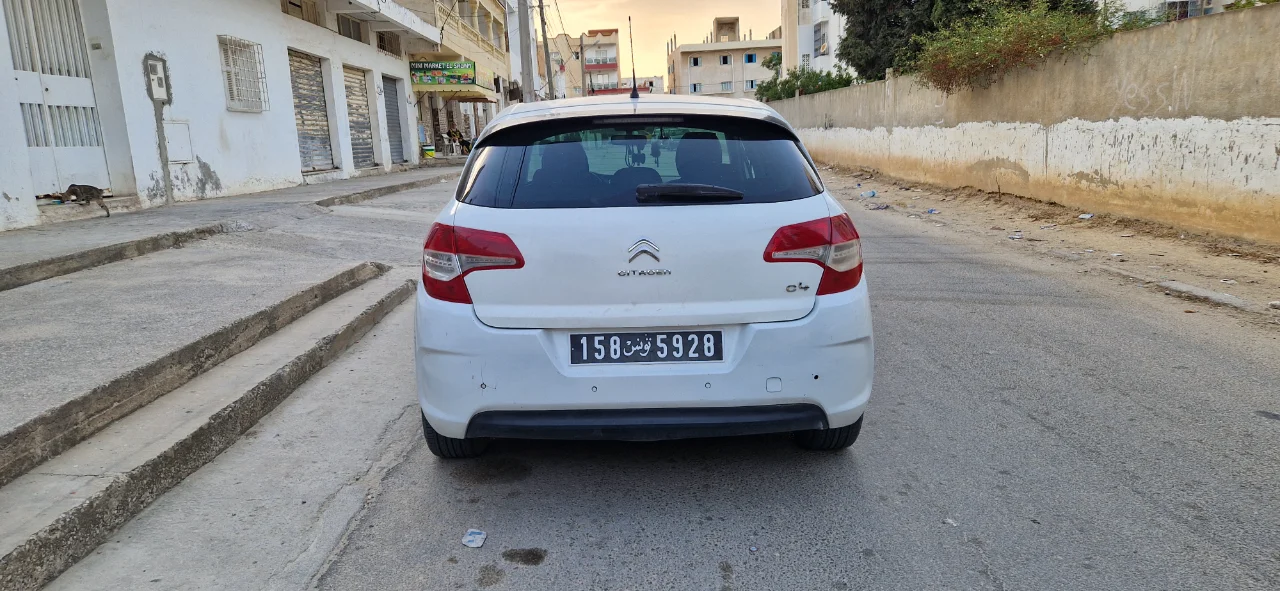 Citroen C4 - Photo 3