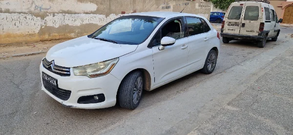 Citroen C4 2012 Essence