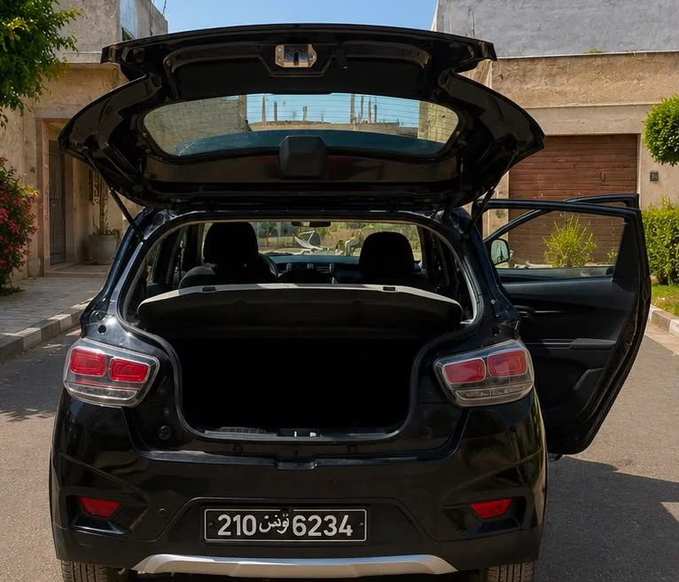 Mahindra KUV 100 - Photo 8