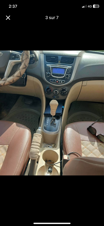 Hyundai ACCENT - Photo 2