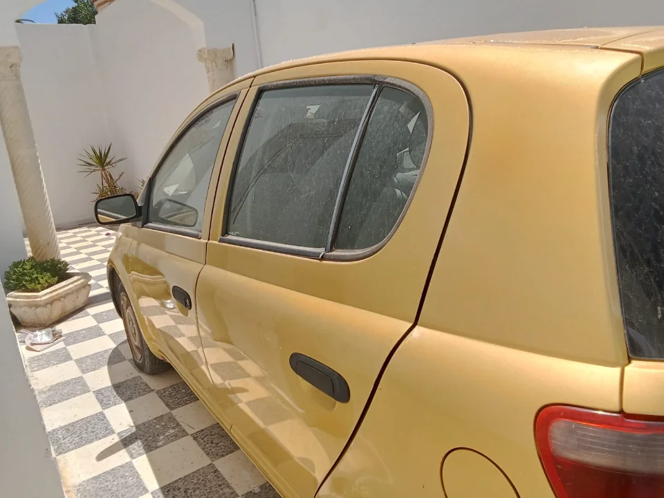 Toyota Yaris - Photo 4