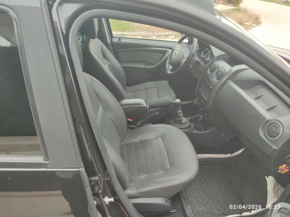 Dacia DUSTER - Photo 9