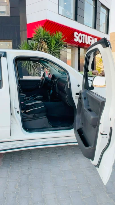 Nissan Navara - Photo 7