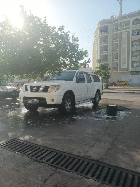 Nissan Navara - Photo 2