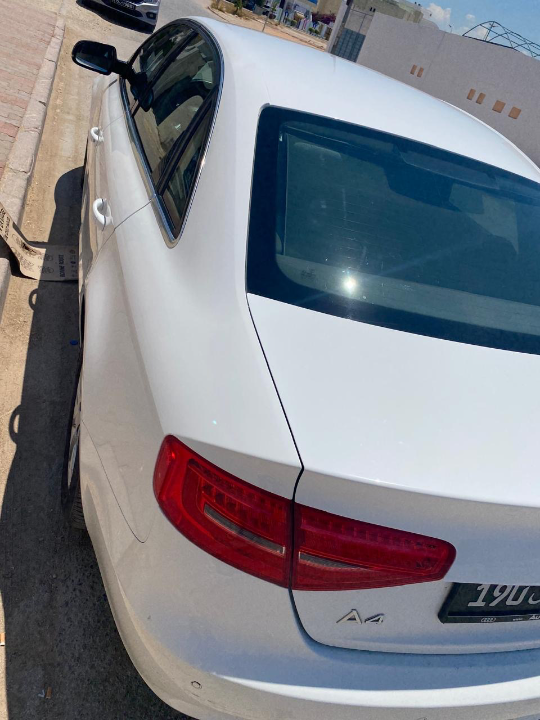 Audi A4 - Photo 8