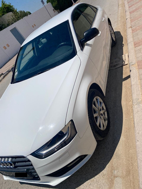 Audi A4 - Photo 7