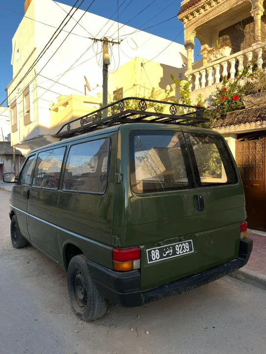 Volkswagen Transporter - Photo 8