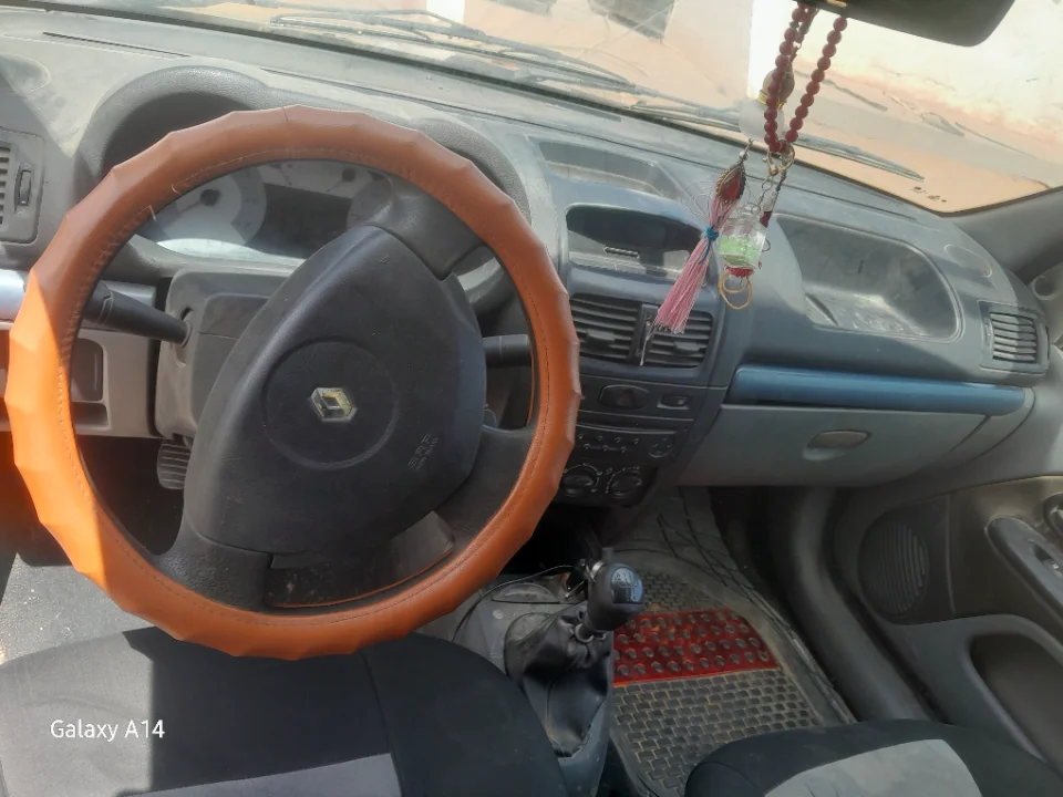 Renault Clio - Photo 3