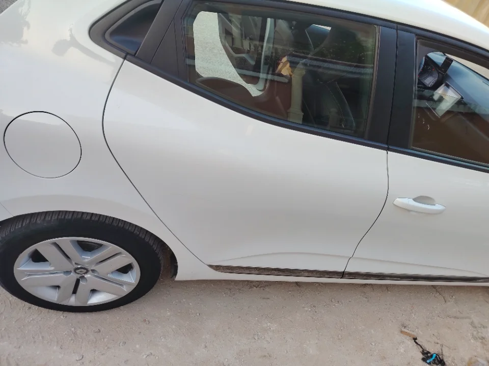 Renault Clio - Photo 4