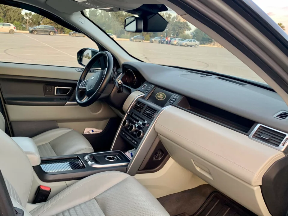 Land rover DISCOVERY SPORT - Photo 6