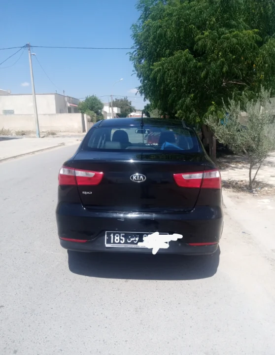Kia RIO - Photo 8