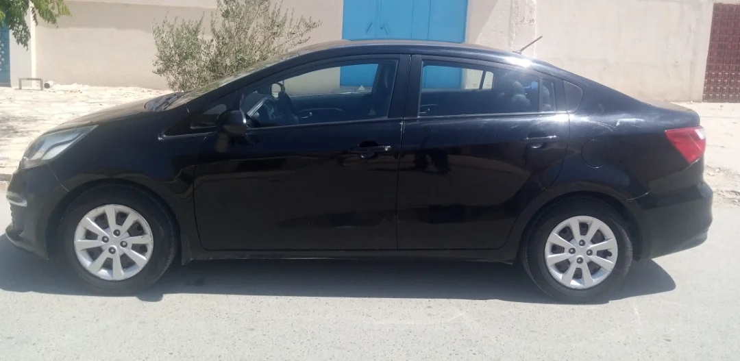 Kia RIO - Photo 7