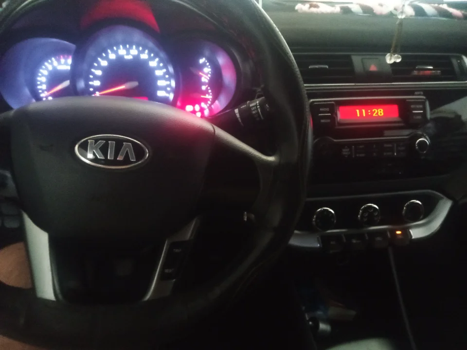 Kia RIO - Photo 2
