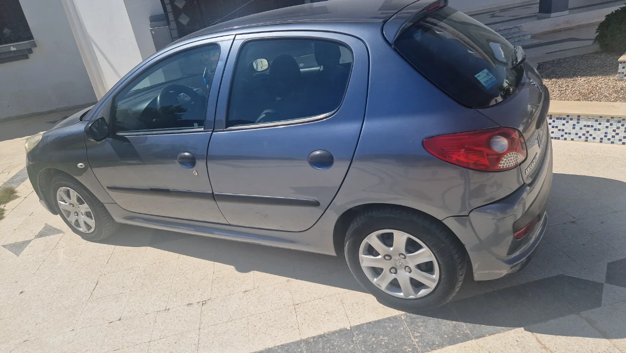 Peugeot 206 - Photo 3