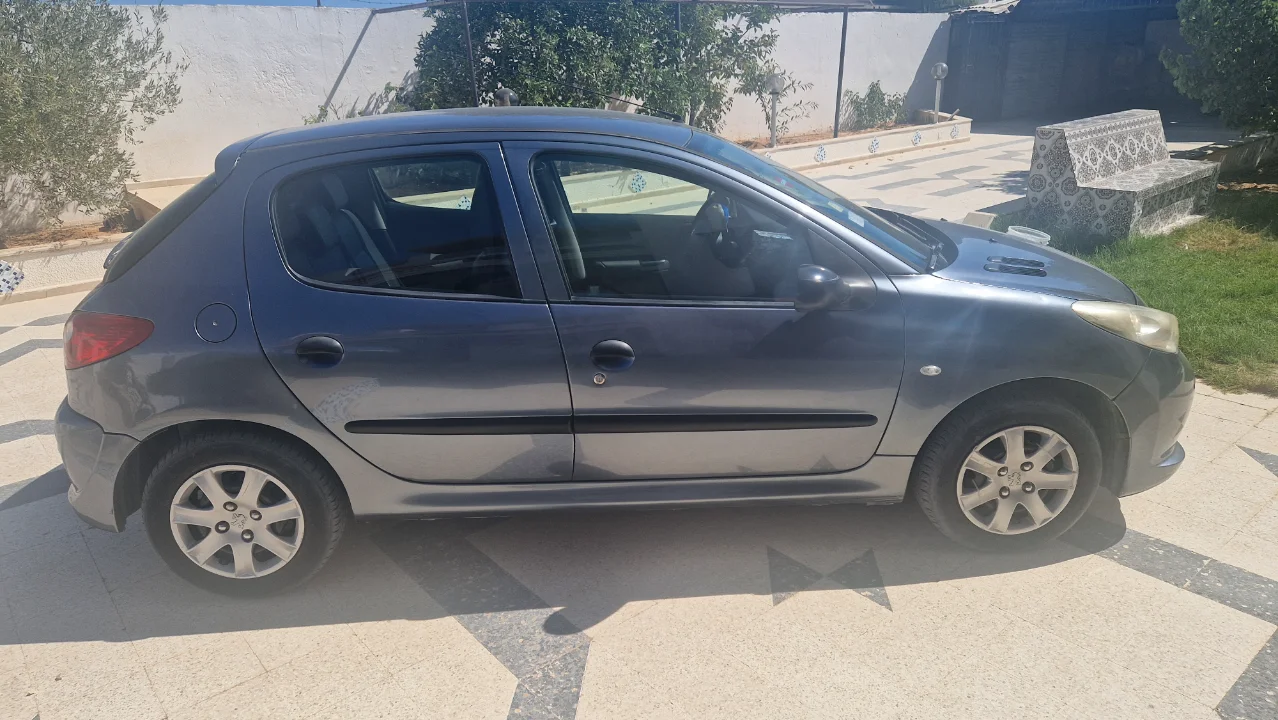 Peugeot 206 - Photo 2