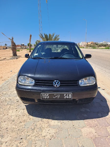 Volkswagen Golf 2002 Essence