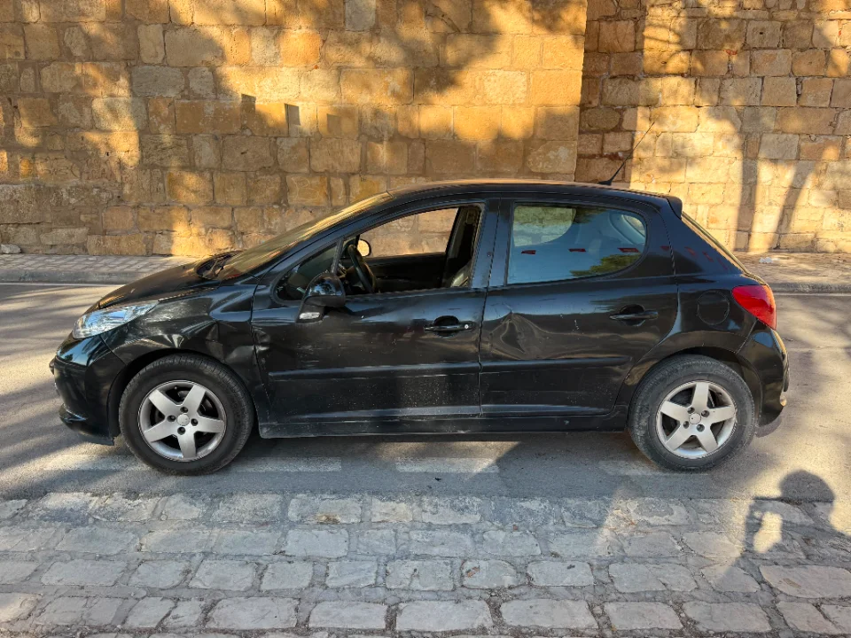 Peugeot 207 - Photo 8