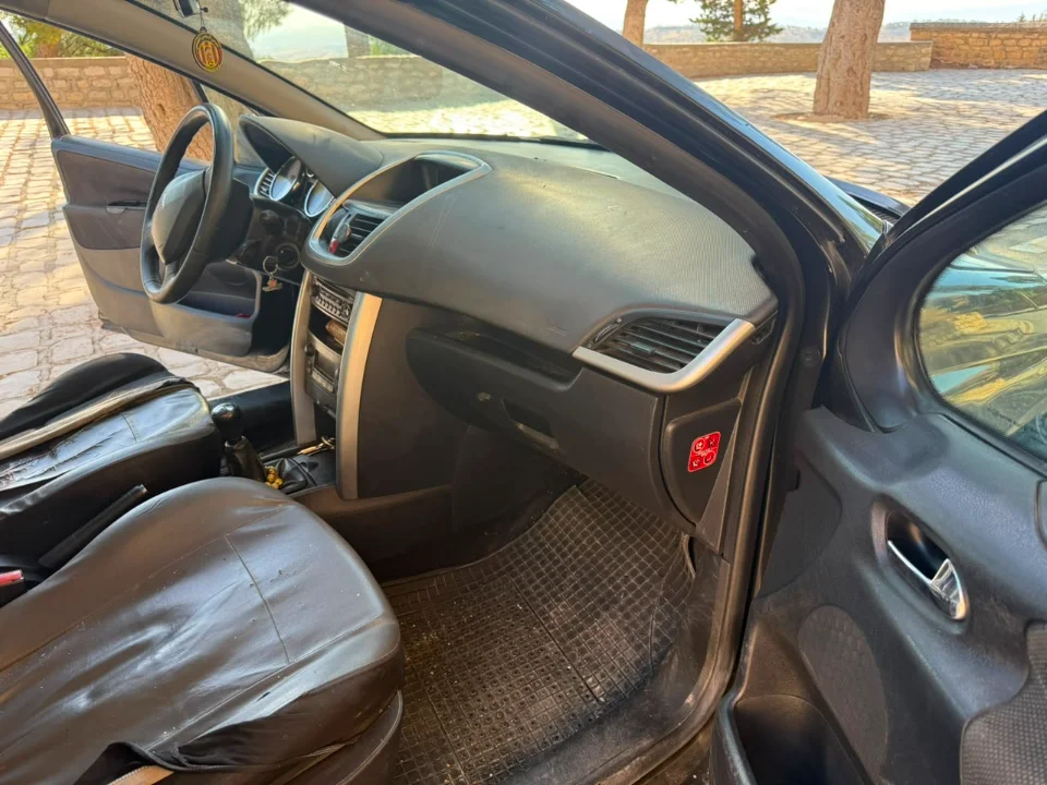 Peugeot 207 - Photo 4