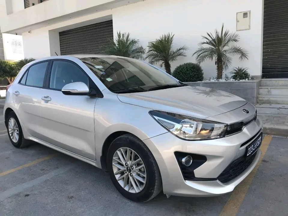 Kia RIO - Photo 10
