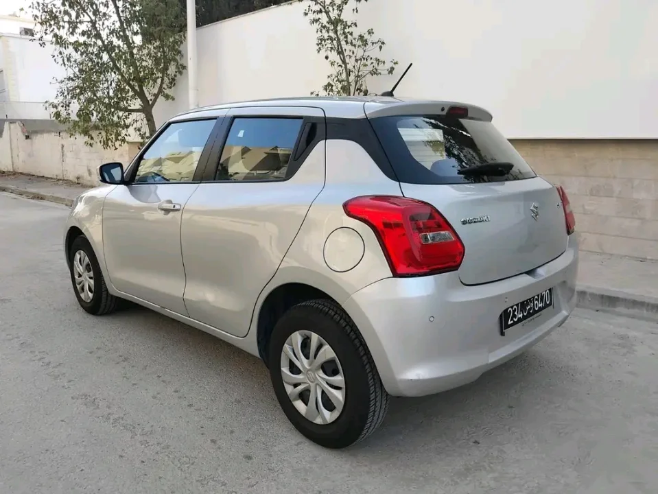Suzuki Swift - Photo 6