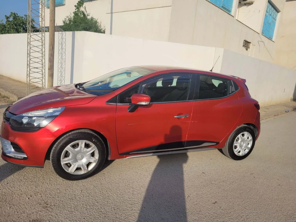 Renault Clio - Photo 3