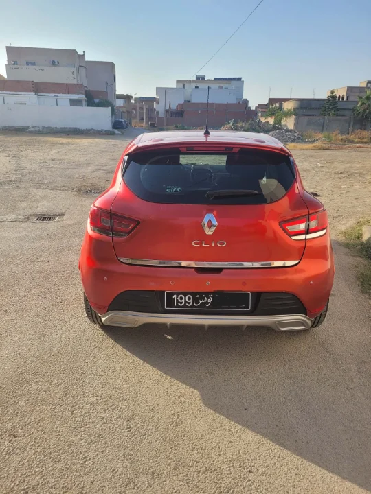 Renault Clio - Photo 2