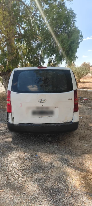 Hyundai H1 - Photo 2