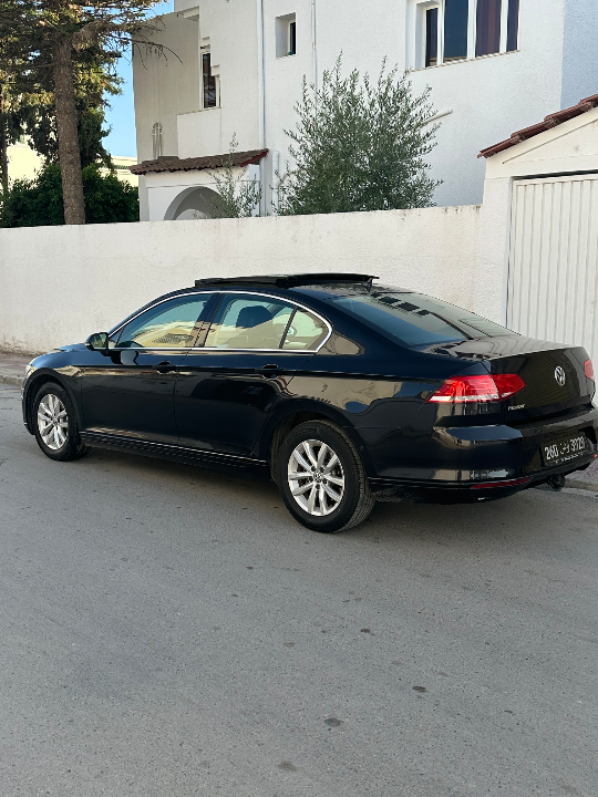 Volkswagen Passat - Photo 4