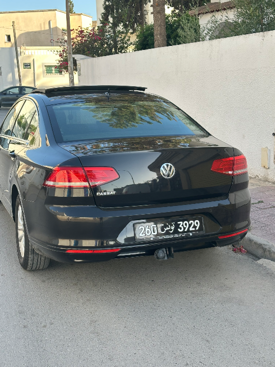 Volkswagen Passat - Photo 3