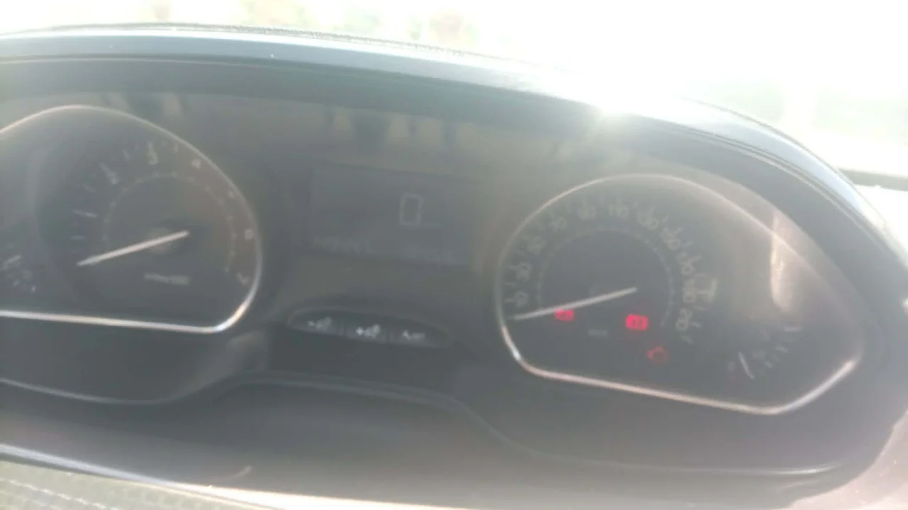 Peugeot 2008 - Photo 4
