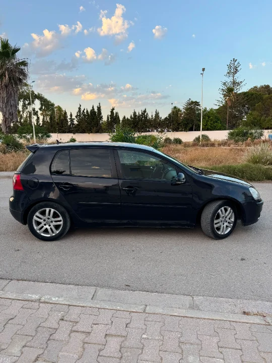 Volkswagen Golf 5 - Photo 9