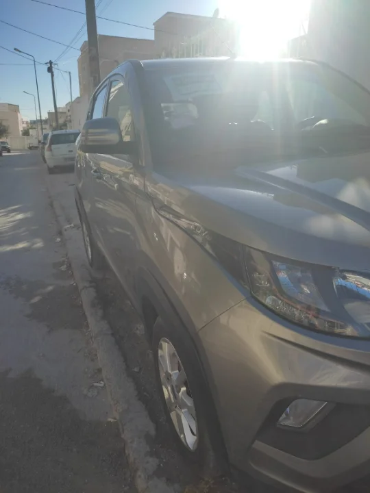 Mahindra KUV 100 - Photo 4