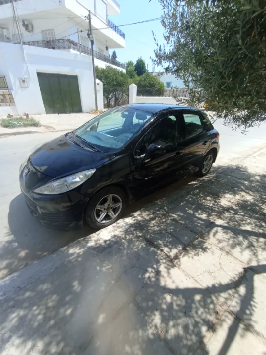 Peugeot 207 - Photo 9