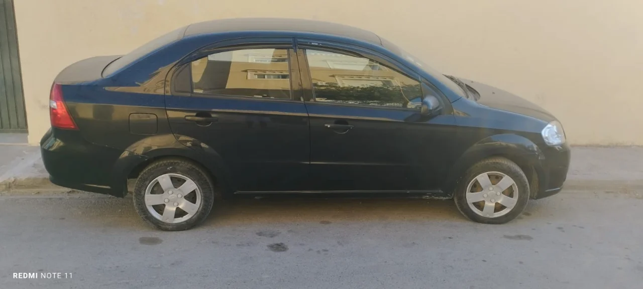 Chevrolet AVEO - Photo 4