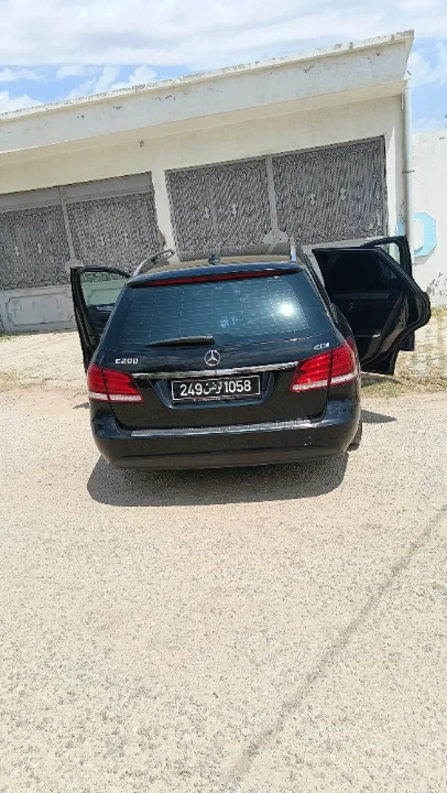 Mercedes 200 - Photo 8