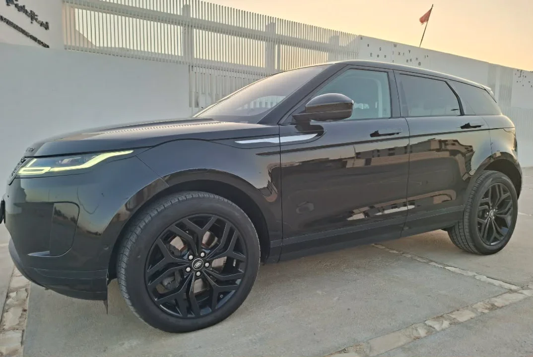 Land rover EVOQUE - Photo 9