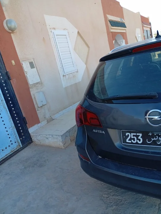 Opel Astra - Photo 7