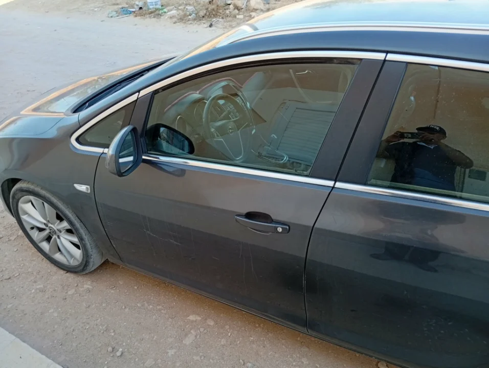 Opel Astra - Photo 4