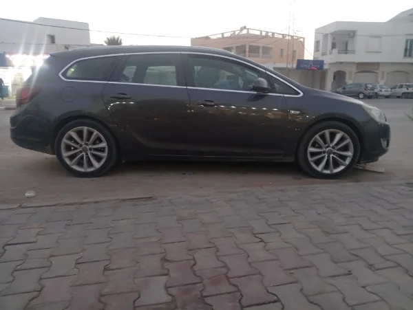 Opel Astra - Photo 8