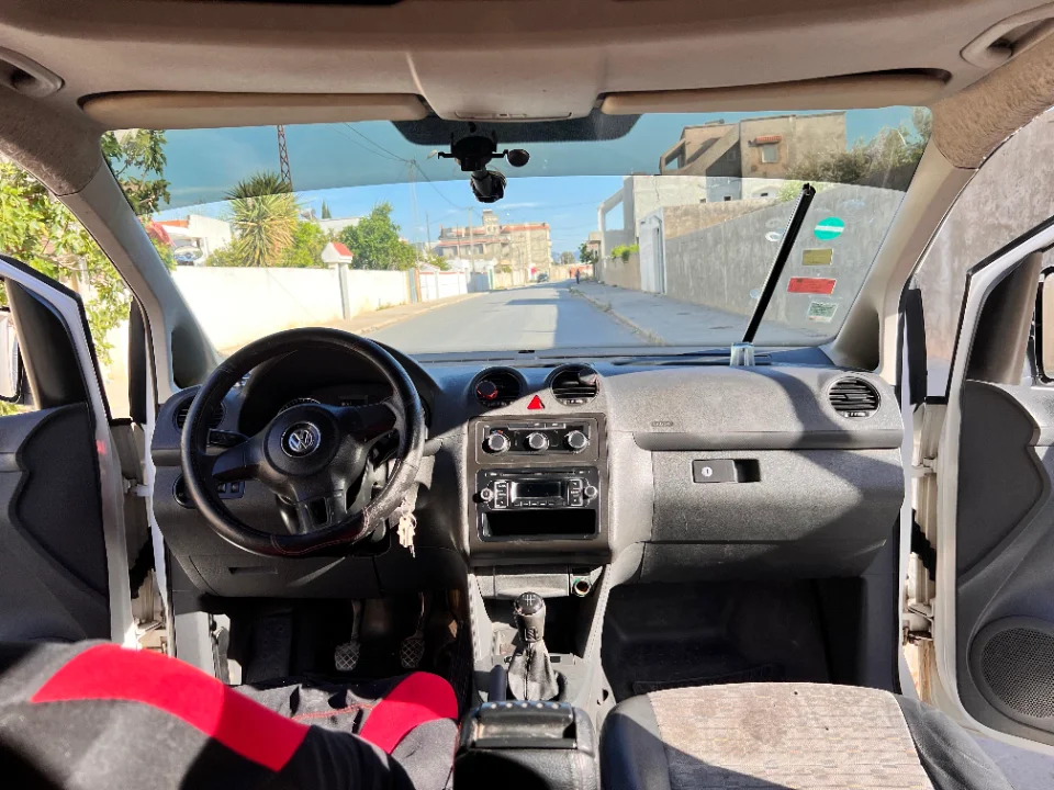 Volkswagen Caddy - Photo 6