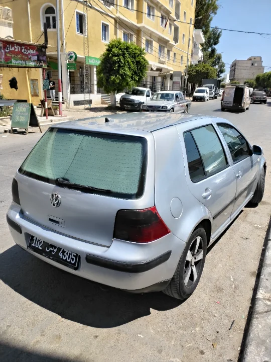 Volkswagen Golf - Photo 2