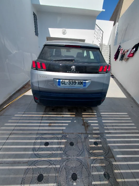 Peugeot 3008 - Photo 2