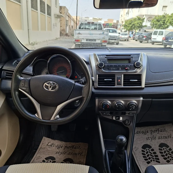 Toyota Yaris - Photo 10